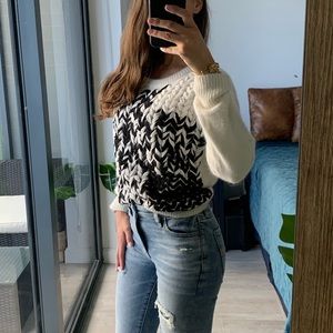 80’s Vintage sweater with details